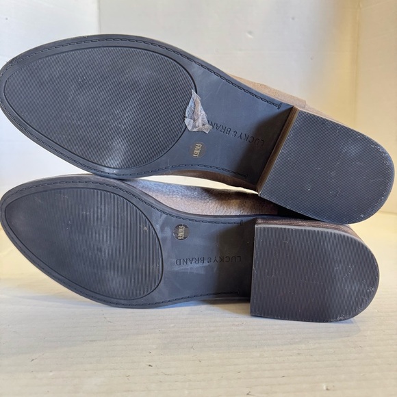 Lucky Brand Booties Size 9.5 Brown Taupe Suede Elastic Ankle Boot - Picture 12 of 15